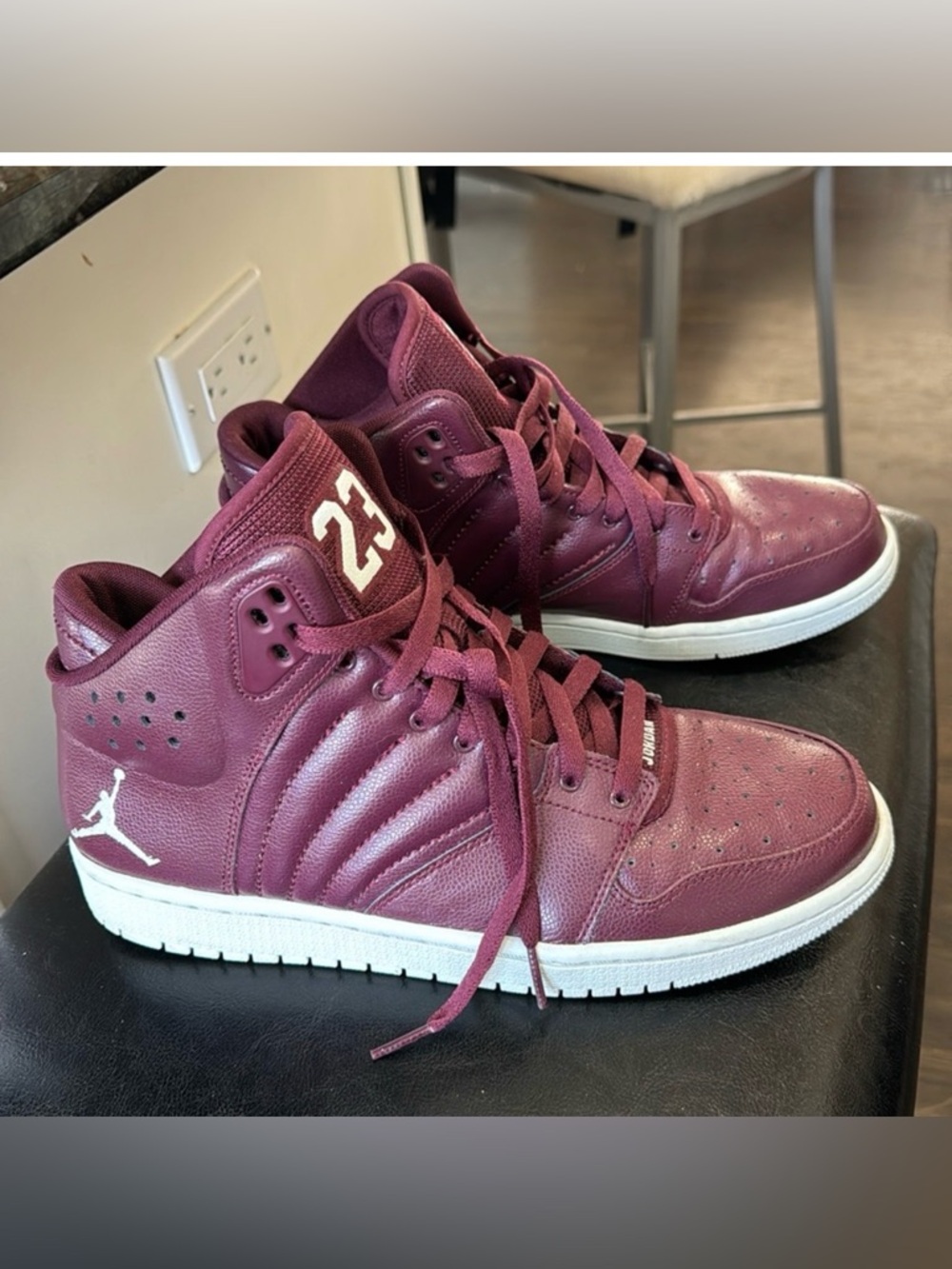 Nike Jordan’s 1 flight 4 night maroon sneakers. Great condition